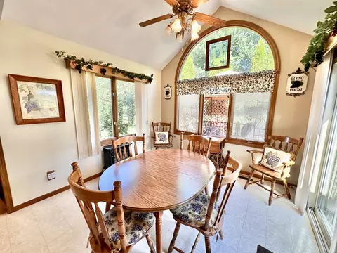 6141 Branberry Close, Cherry Valley, IL 61016 photo 9