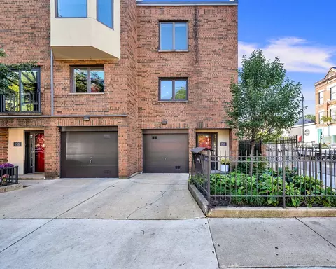 757 W Dickens Ave #6, Chicago, IL 60614