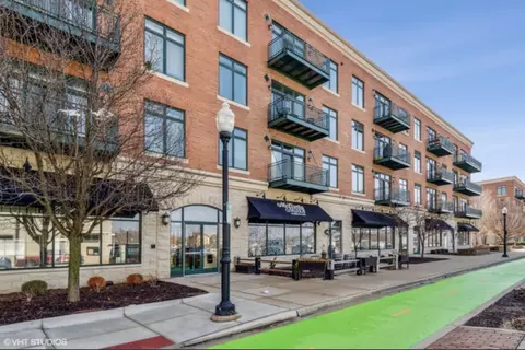 140 S River St #202, Aurora, IL 60506