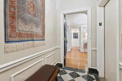 70 E Cedar St #2W, Chicago, IL 60611 photo 3