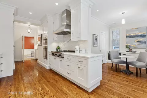 70 E Cedar St #2W, Chicago, IL 60611 photo 10