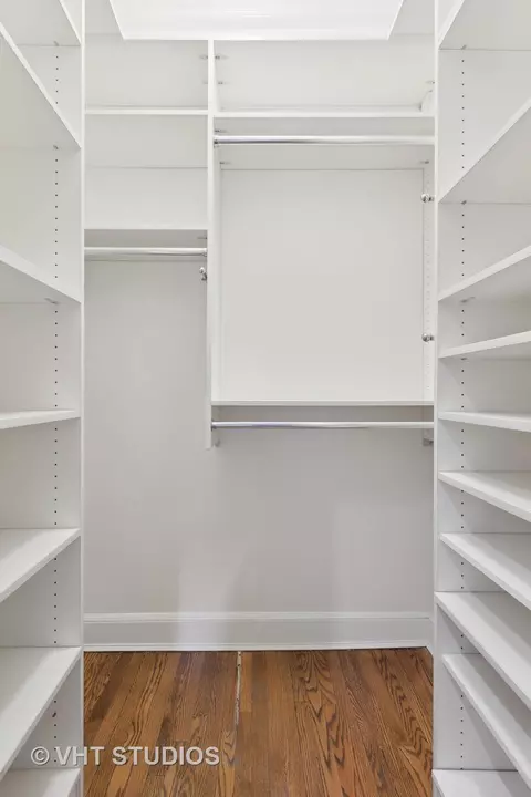70 E Cedar St #2W, Chicago, IL 60611 photo 17