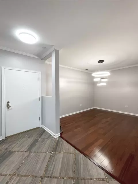 660 Mchenry Rd #207, Wheeling, IL 60090 photo 2