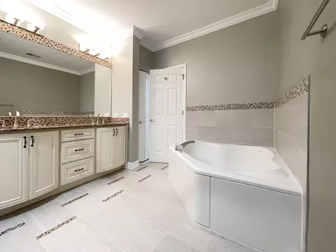 660 Mchenry Rd #207, Wheeling, IL 60090 photo 12