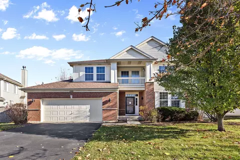 1319 Prescott Dr, Volo, IL 60020