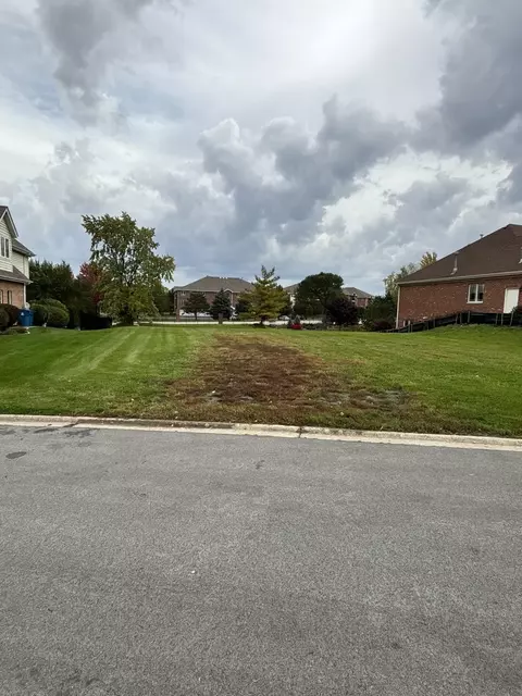 308 Pinehurst Ct, Palos Heights, IL 60463