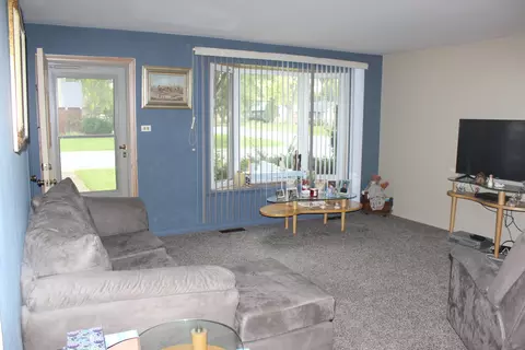 13101 E Playfield Dr, Crestwood, IL 60445 photo 6