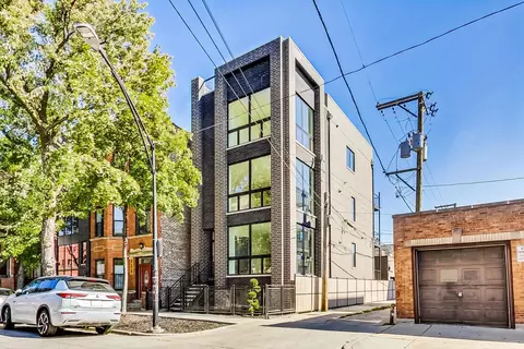 815 N Hoyne Ave #1, Chicago, IL 60622