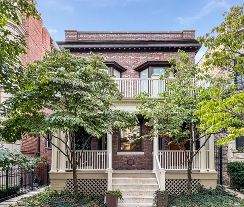3726 N Wayne Ave, Chicago, IL 60613
