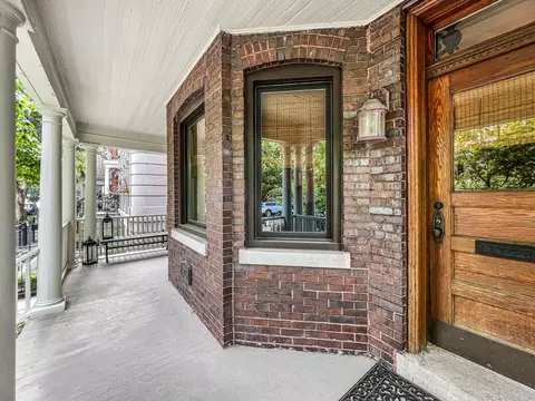 3726 N Wayne Ave, Chicago, IL 60613 photo 4