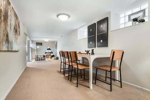 3726 N Wayne Ave, Chicago, IL 60613 photo 42
