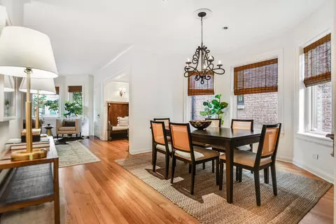 3726 N Wayne Ave, Chicago, IL 60613 photo 8