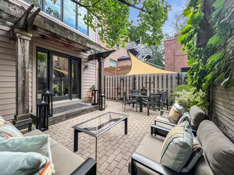 3726 N Wayne Ave, Chicago, IL 60613 photo 17