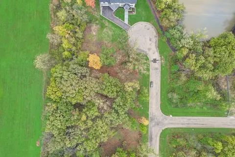 5560 Airdrie Ct, Hoffman Estates, IL 60192 photo 11