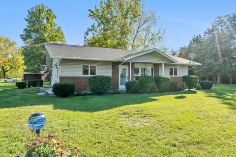 7225 E Huston Rd, Braceville, IL 60407