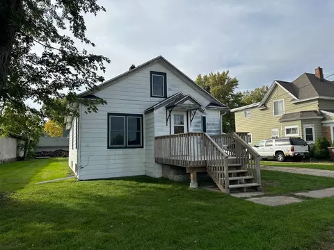 6 Garfield Rd, Harvard, IL 60033