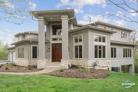 1704 Maple Ave, Downers Grove, IL 60515