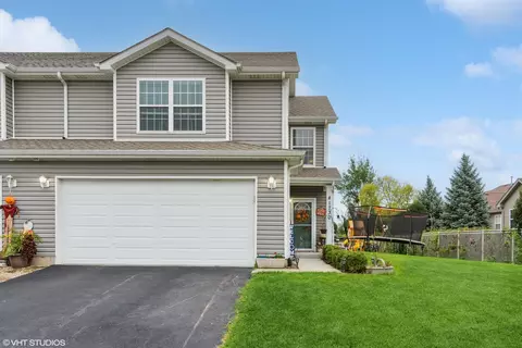 1730 Peachtree Dr, Lockport, IL 60441
