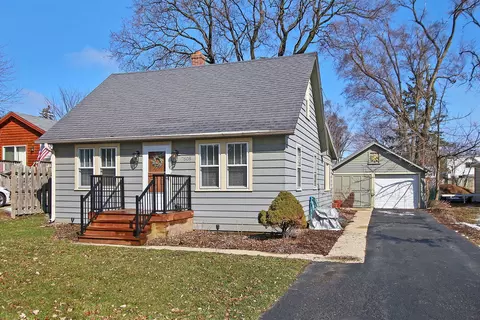 7608 Beaver Rd, Wonder Lake, IL 60097
