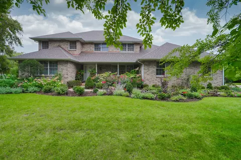 4818 5th St, Winthrop Harbor, IL 60096