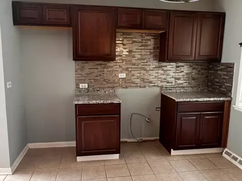 3209 Oak Ct, Hazel Crest, IL 60429 photo 3