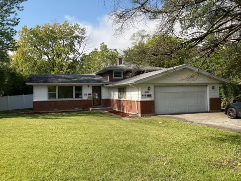 3209 Oak Ct, Hazel Crest, IL 60429 photo 2