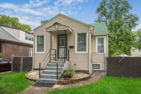 2106 121st St, Blue Island, IL 60406