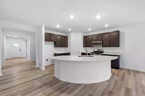 3796 Honeysuckle Ln, Elgin, IL 60124 photo 8