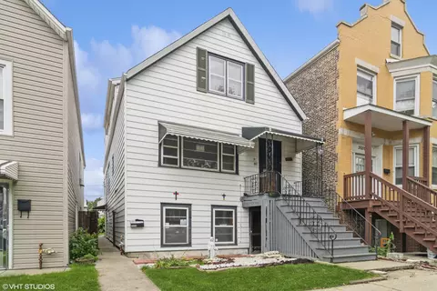 3033 W 40th Pl, Chicago, IL 60632
