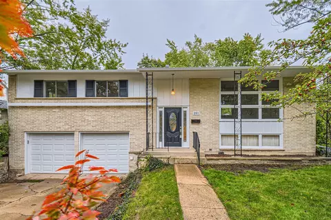 261 N Bissell Dr, Palatine, IL 60074