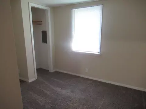 1011 W Eureka St, Champaign, IL 61821 photo 6