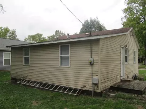 1011 W Eureka St, Champaign, IL 61821 photo 3