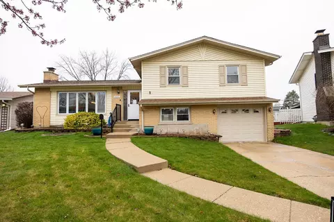 15212 Alameda Ave, Oak Forest, IL 60452
