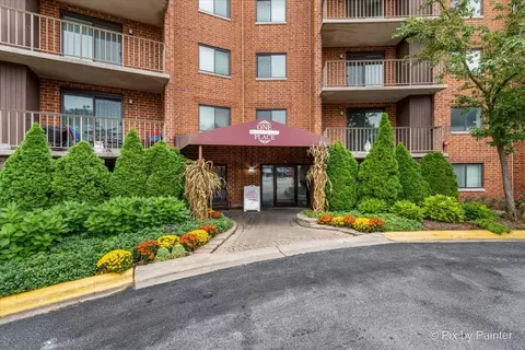 1 Bloomingdale Pl #421, Bloomingdale, IL 60108