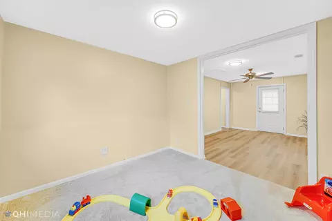 10 Payson St, Hoffman Estates, IL 60169 photo 12