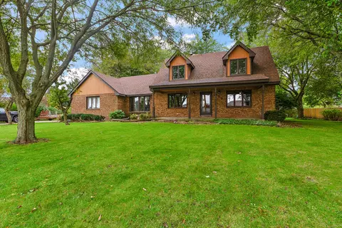 528 W Corning Ave, Peotone, IL 60468