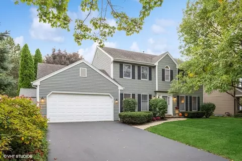 2415 Fairfax Rd, Saint Charles, IL 60174