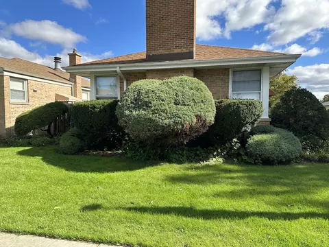 3301 N Pacific Ave, Chicago, IL 60634