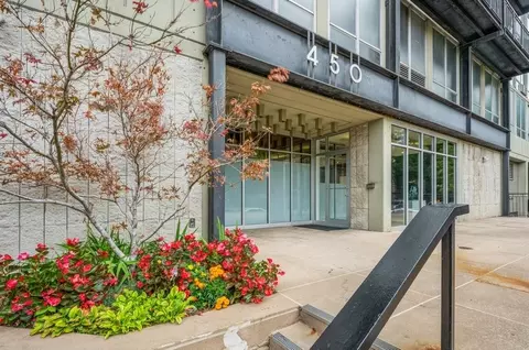 450 W Briar Pl #9B, Chicago, IL 60657