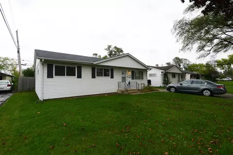 850 N Norman Ln, Wheeling, IL 60090 photo 2
