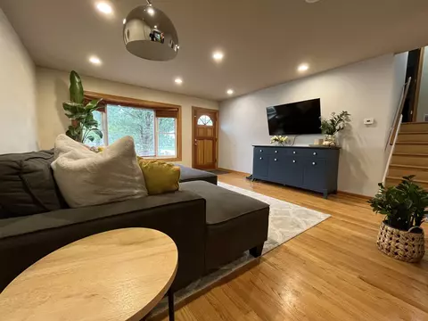 701 W Wrightwood Ave, Addison, IL 60101 photo 5