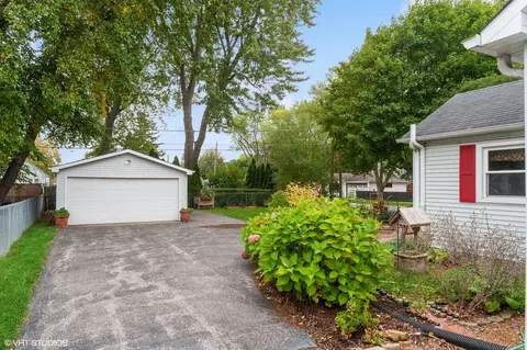 205 Wheeling Ave, Wheeling, IL 60090 photo 22
