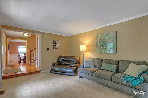 809 Arrowhead Ln, Saint Charles, IL 60174 photo 8