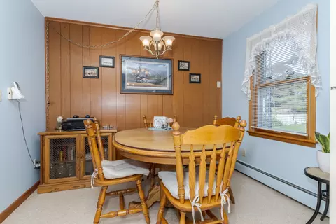 108 E 5th St, Gridley, IL 61744 photo 15