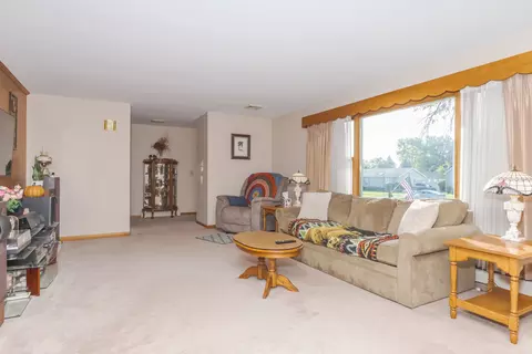 108 E 5th St, Gridley, IL 61744 photo 6