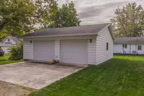 108 E 5th St, Gridley, IL 61744 photo 21