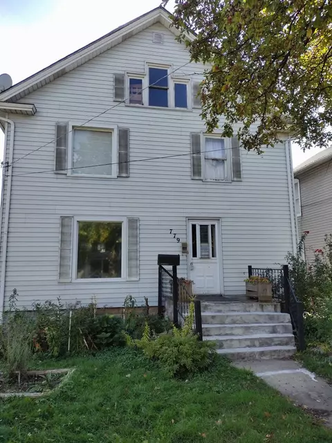 779 E New York St, Aurora, IL 60505