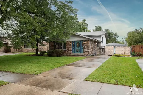 5244 169th St, Oak Forest, IL 60452