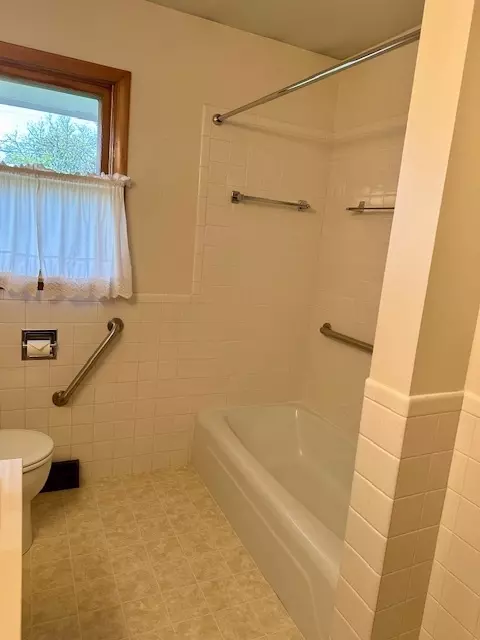 811 Spear Dr, Normal, IL 61761 photo 9