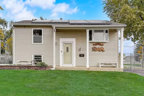 300 Healy Ave, Romeoville, IL 60446